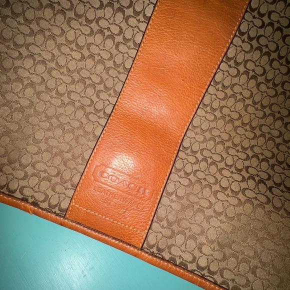 Coach Brown Classic Messenger Bag - Picture 2 of 5